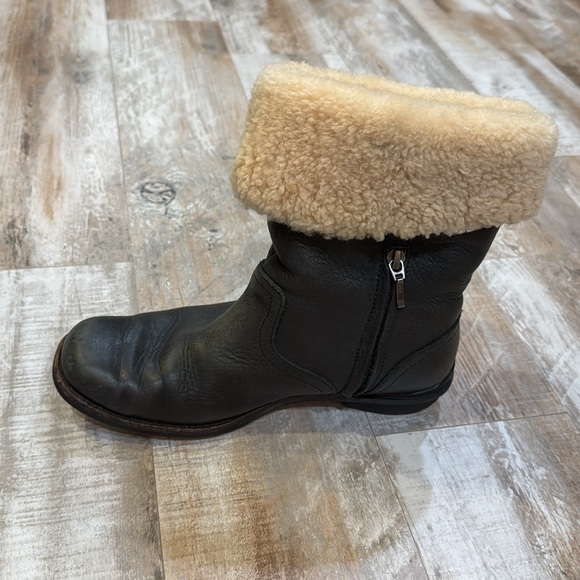 UGG Bellvue Moto Boots - Picture 8 of 12
